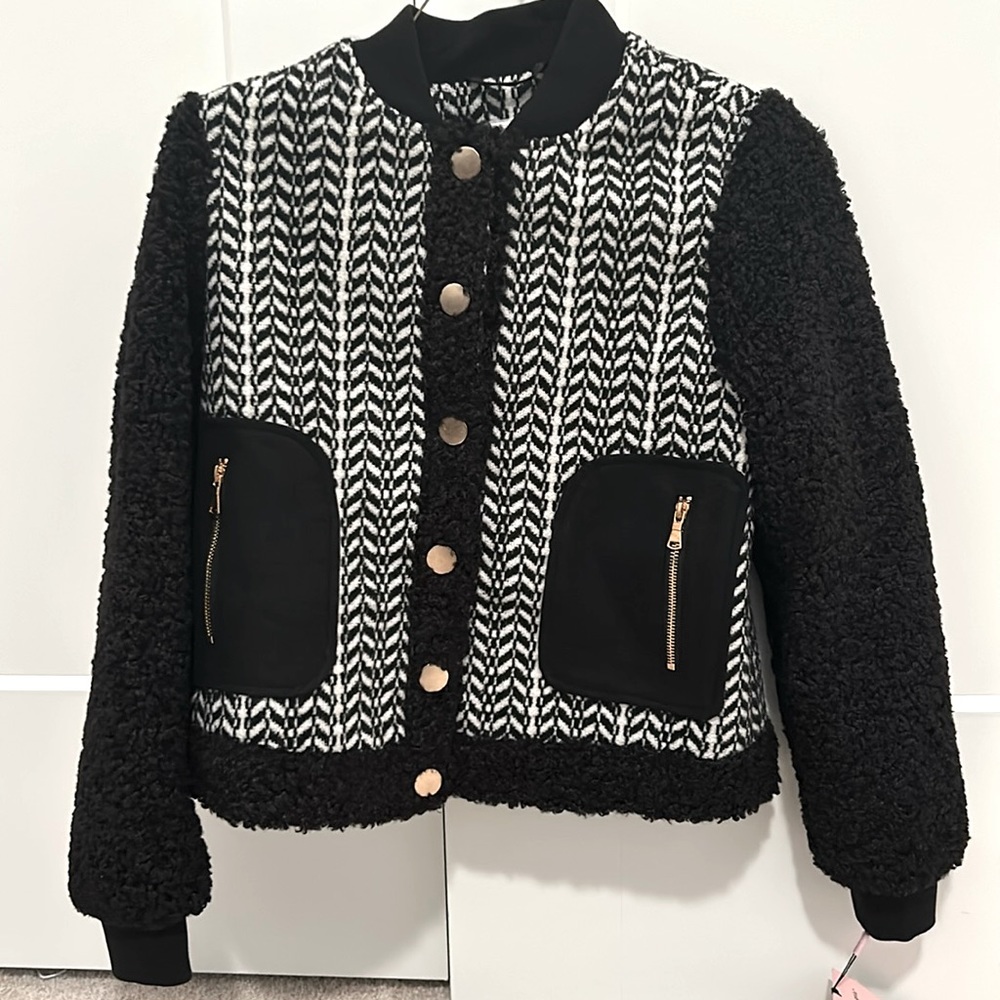 Avec les filles jacket. Size xs. Black and white jacket